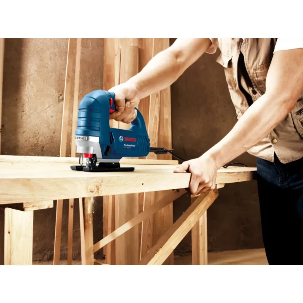 Bosch GST 8000 E Dekupaj Testere 710W  2.webp